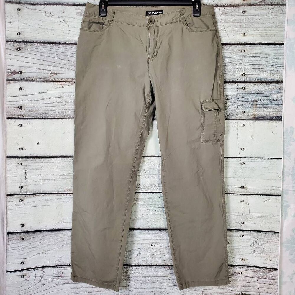 DKNY Jeans Women’s Cargo Pants Size 12 Khaki Straight Leg Pockets